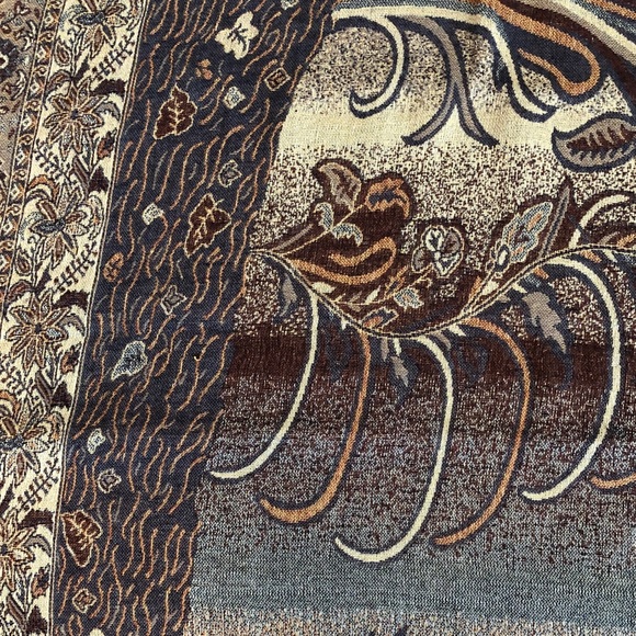 Shimmery Floral Patterned Scarf - Picture 6 of 6